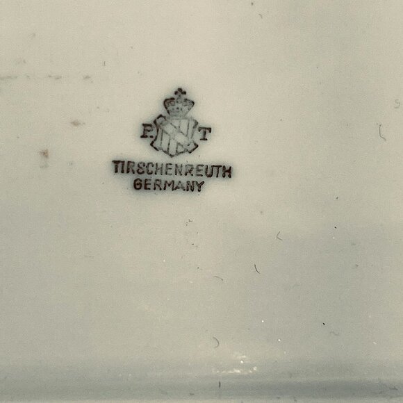 Vintage Decorative Ashtray Tirschenreuth Germany Romantic Silhouette Red Gold - Picture 9 of 11